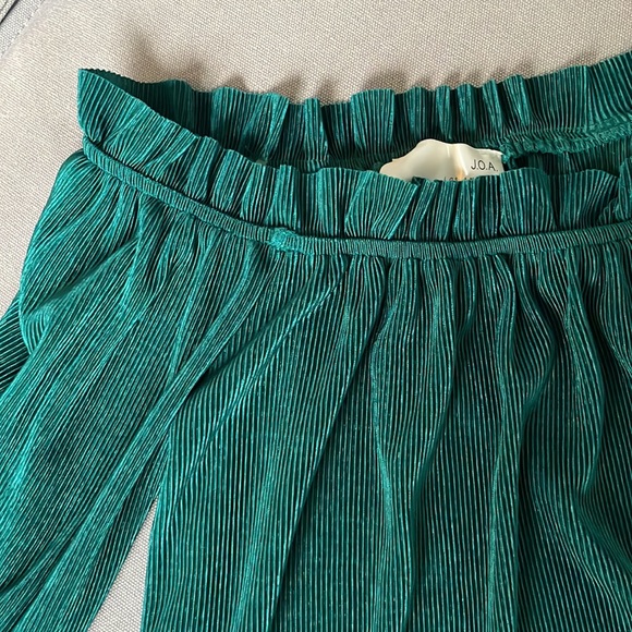 JOA Off the shoulder blouse - Picture 2 of 2